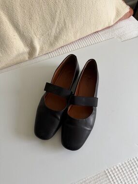 Vagabond Black Mary Jane Flats